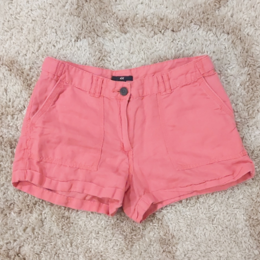 H&M Coral Shorts